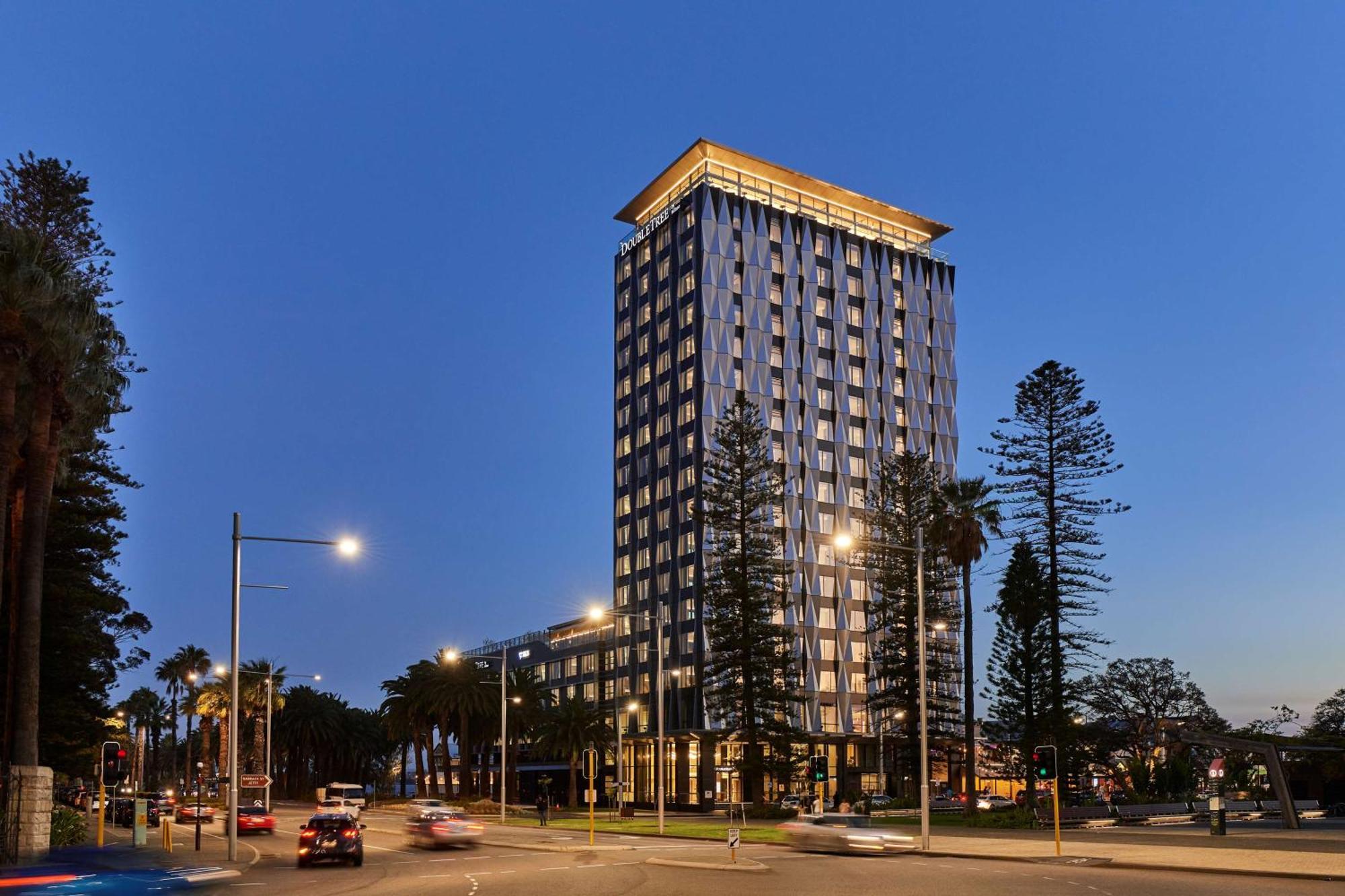 Hôtel Doubletree By Hilton Perth Waterfront Extérieur photo